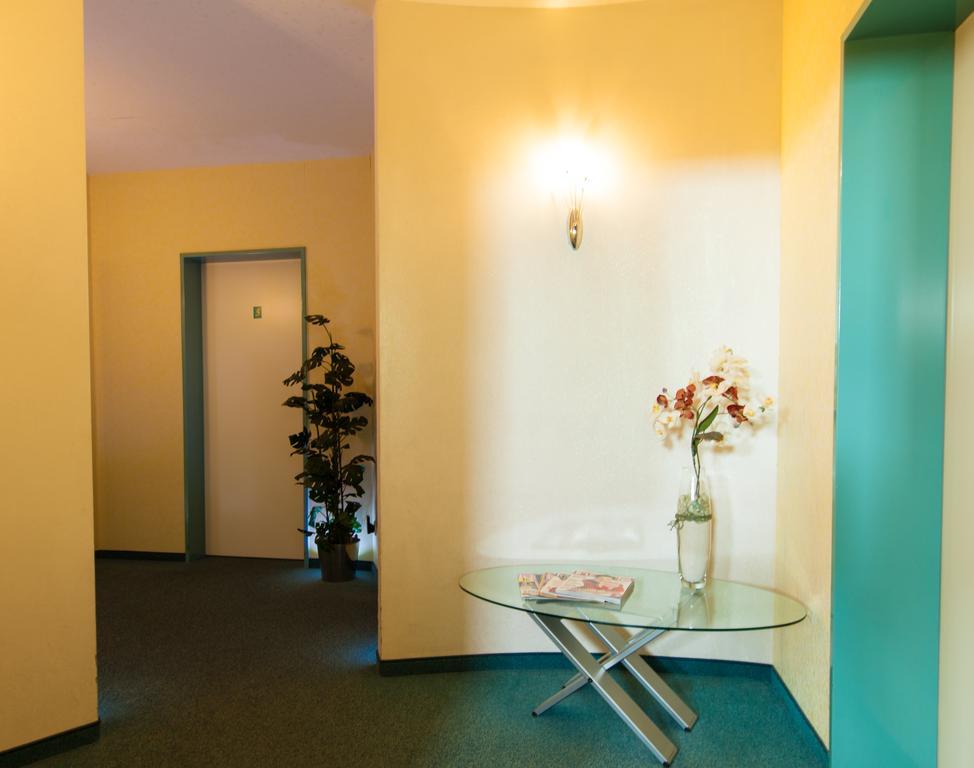 Garni-Hotel An Der Weide Берлин Екстериор снимка